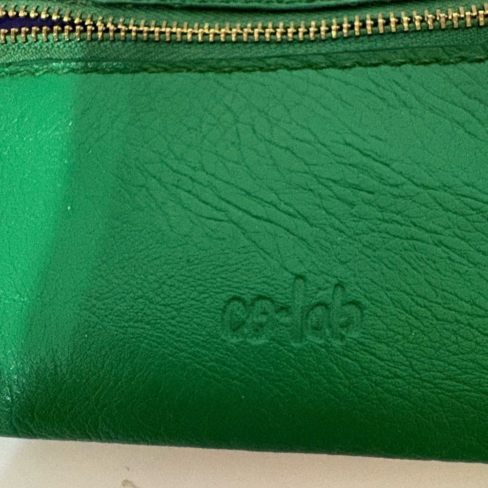 Co-Lab Vegan Harlow Coin Purse or mini wallet/wristlet - Picture 3 of 10